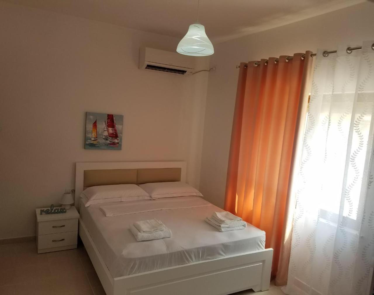 Vila Alikaj Apartment Sarande Bagian luar foto