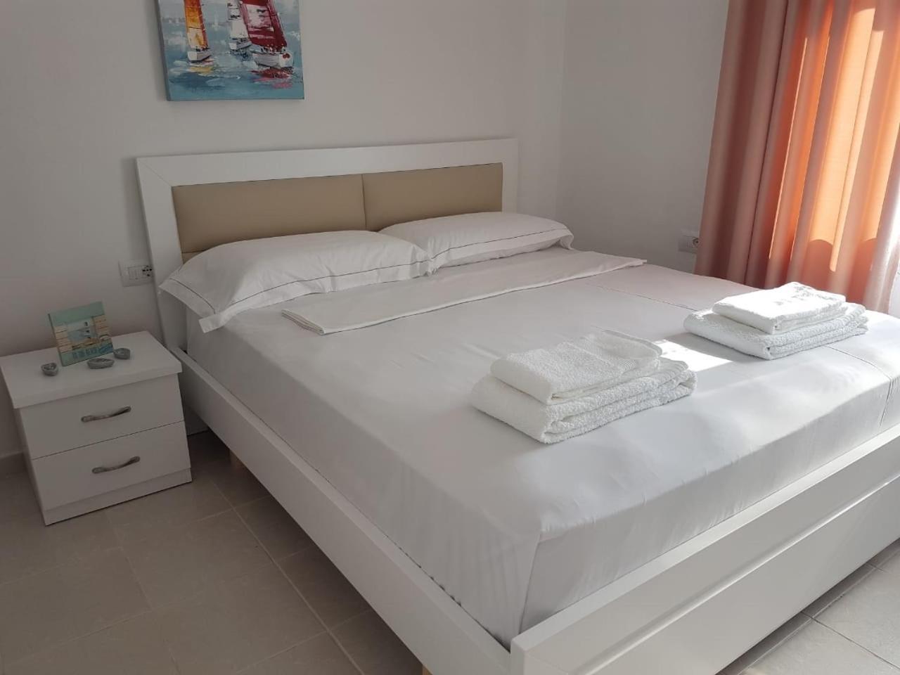 Vila Alikaj Apartment Sarande Bagian luar foto