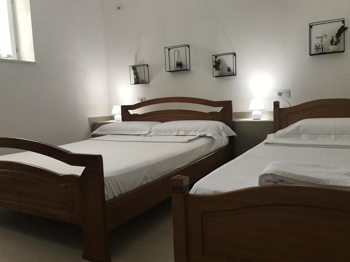 Vila Alikaj Apartment Sarande Bagian luar foto